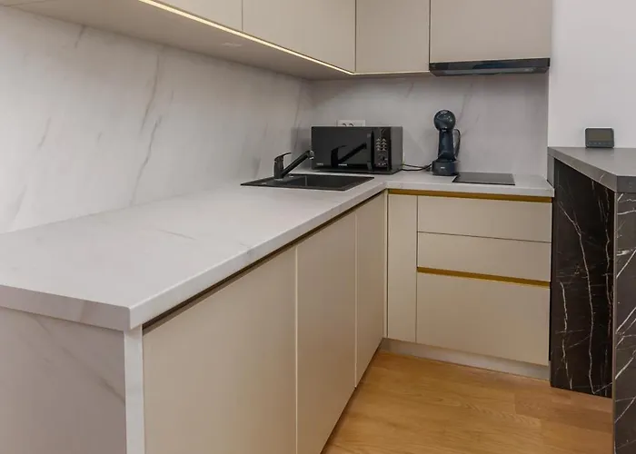 Velvet - Vogh Building * Olimp