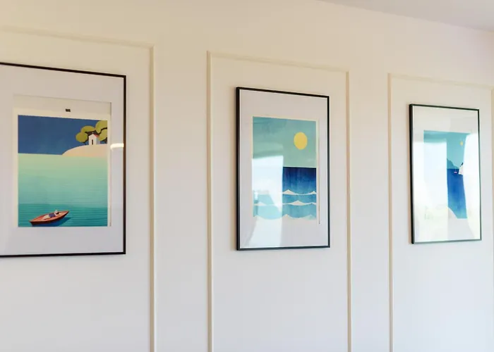 Velvet - Vogh Building