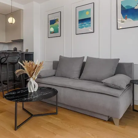 Velvet - Vogh Building Olimp