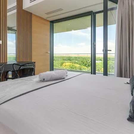 Velvet - Vogh Building *