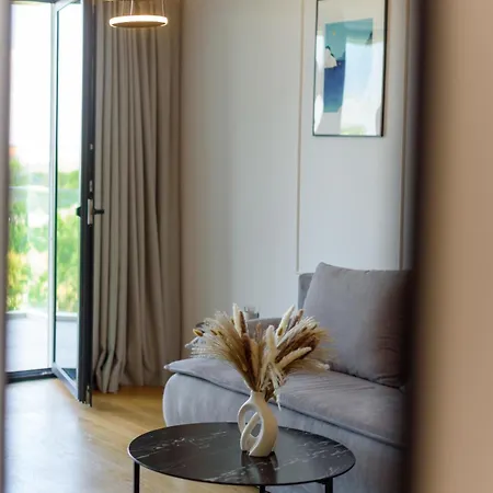 Velvet - Vogh Building Olimp